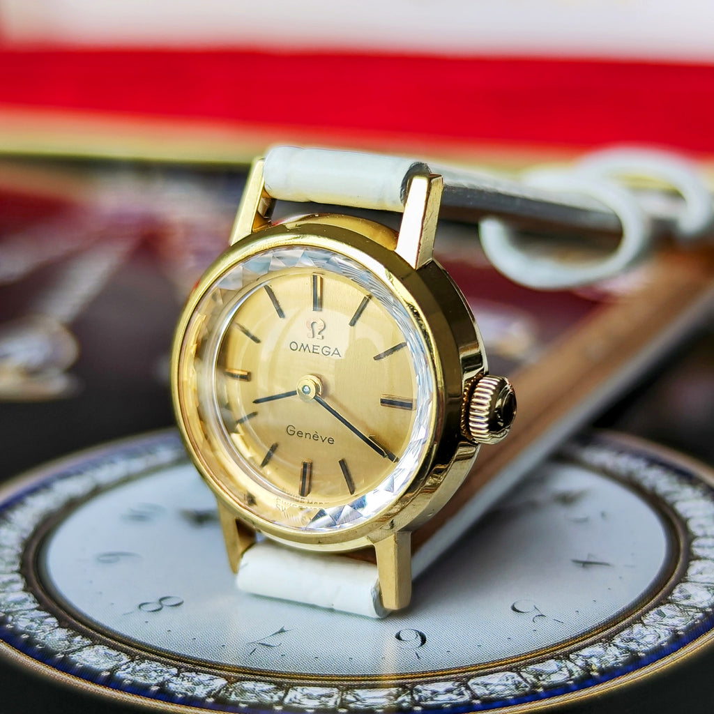 【OH済み 18金無垢】OMEGA オメガGeneve ジュネーヴ Sapphette 手巻き腕時計