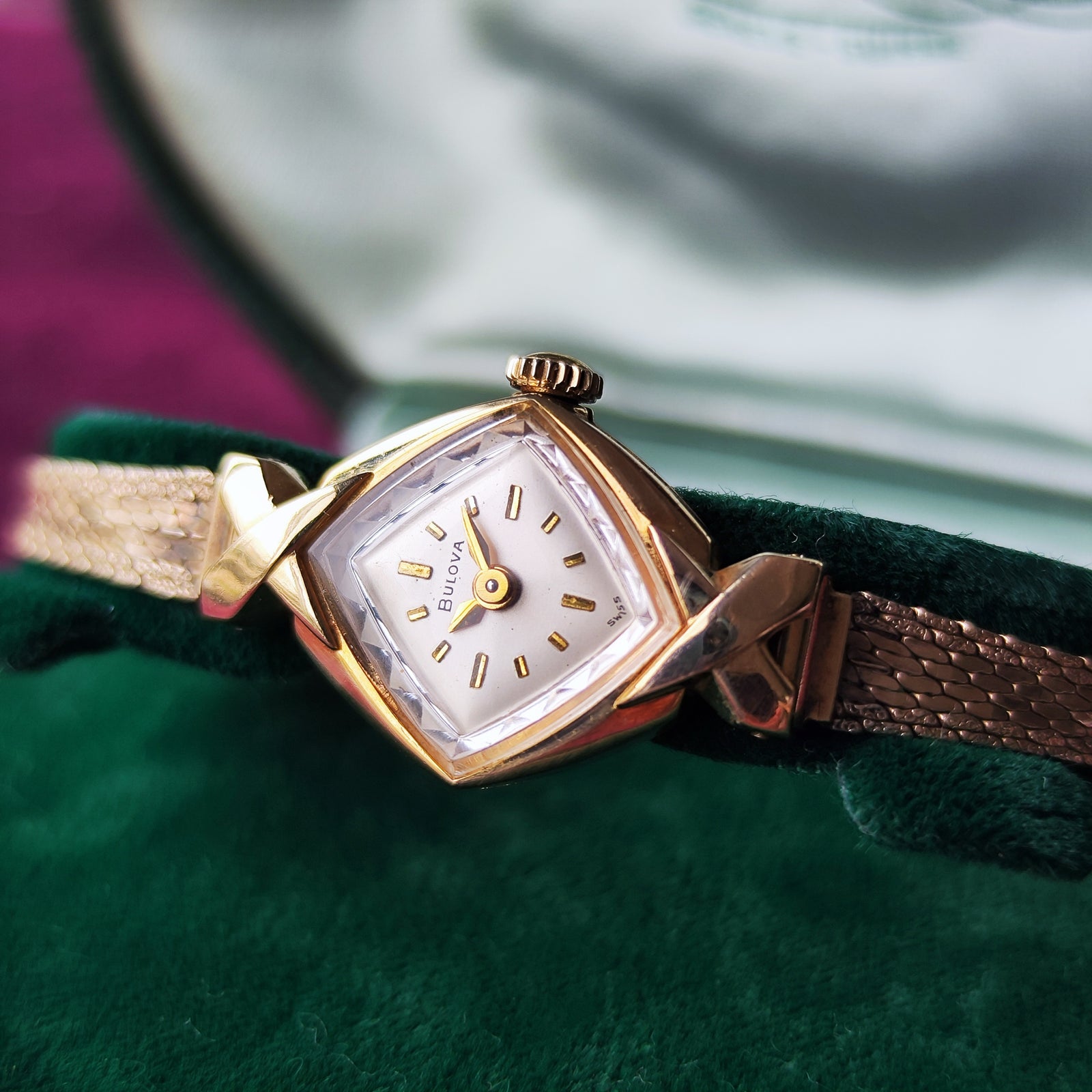 OH済み】BULOVA ブローバ アンティーク 手巻き 腕時計 – Mico宝飾店