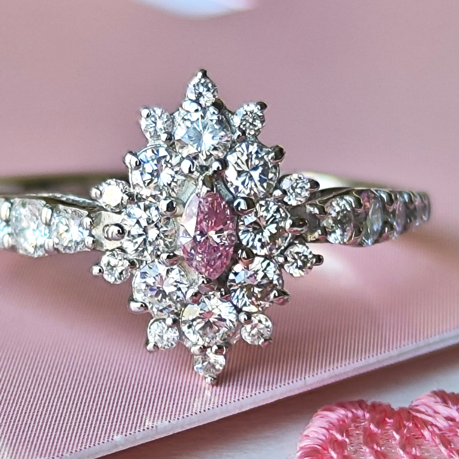 ピンクダイヤ】FANCY INTENSE PURPLISH PINK プラチナリング