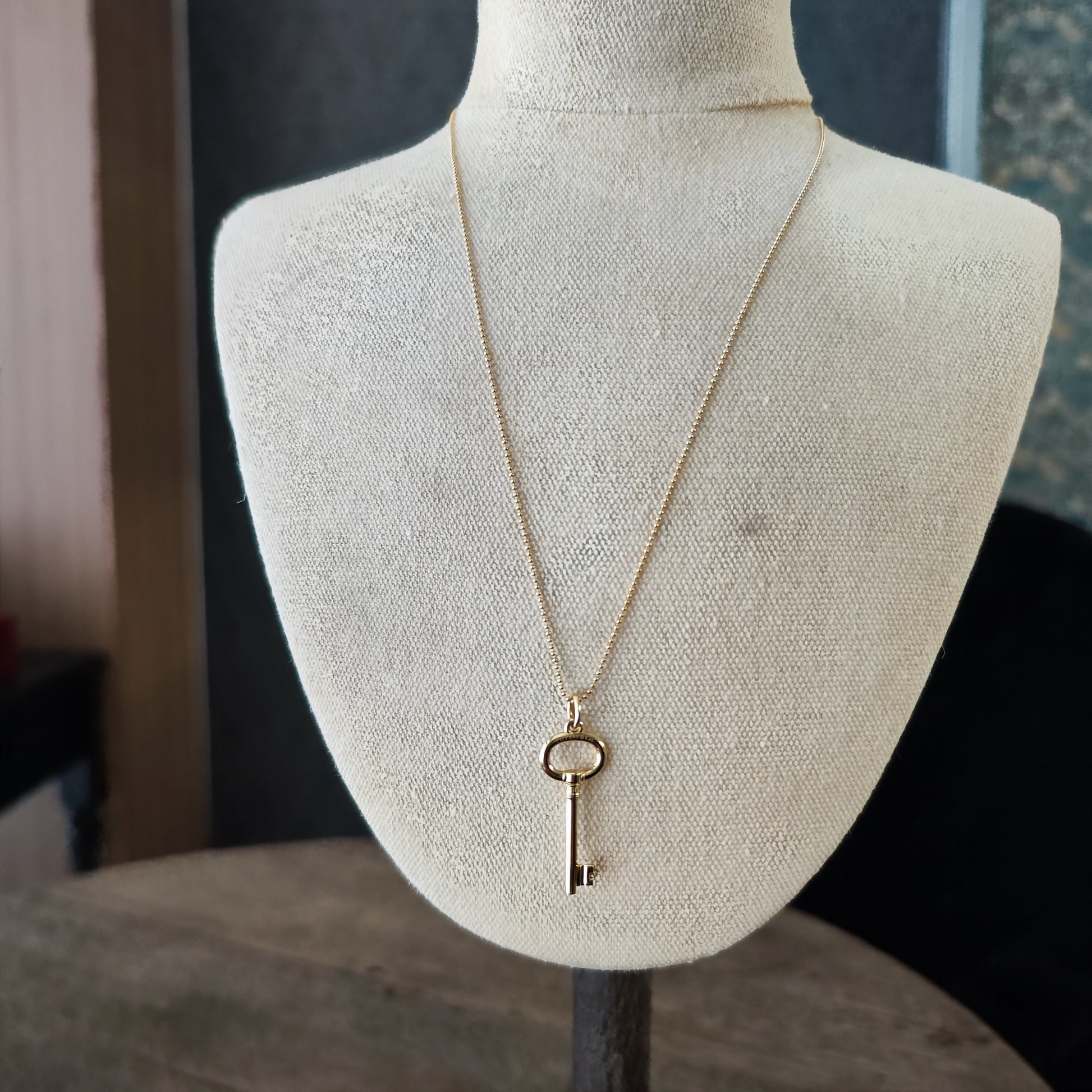 TIFFANY &Co ティファニー オーバルキーネックレス 18金YG