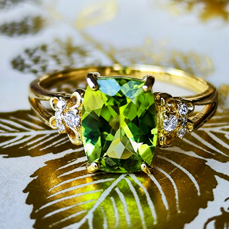 【パキスタン産】天然ペリドット 天然ダイヤモンド リング