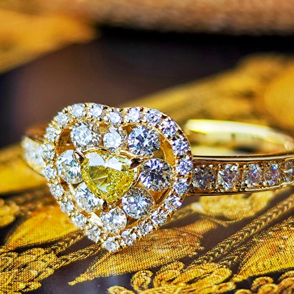 【イエローダイヤ】FANCY INTENSE YELLOW 0.183ct SI1 ハートシェイプ
