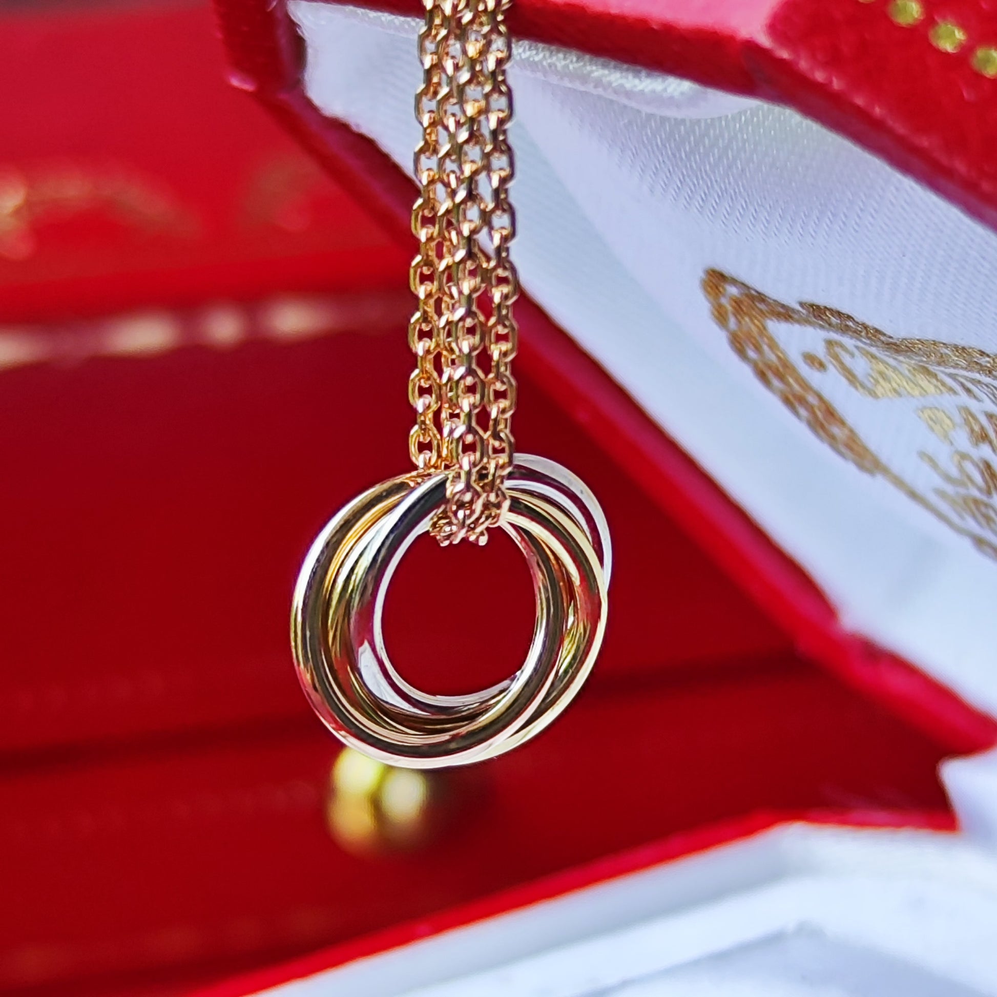 Cartier カルティエ スィートトリニティ ネックレス