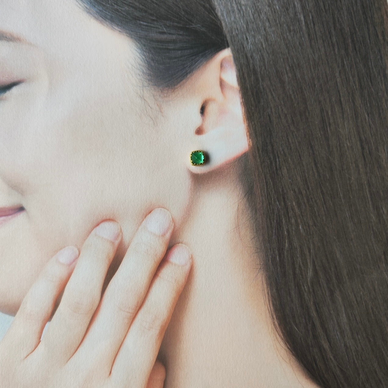 【シュガーローフ】天然エメラルド 18金ピアス ②