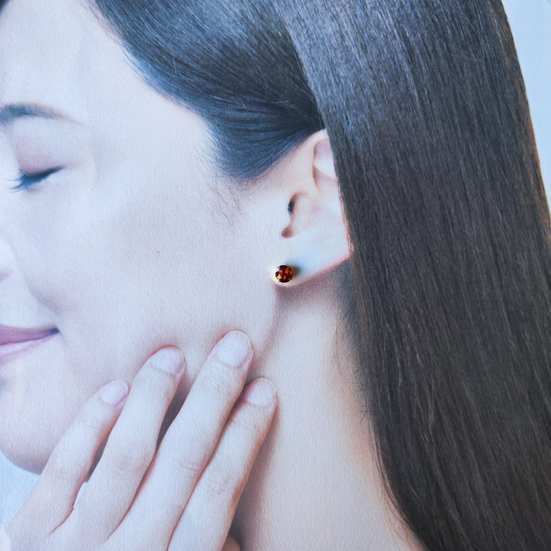 天然スぺサルティンガーネット 18金ピアス