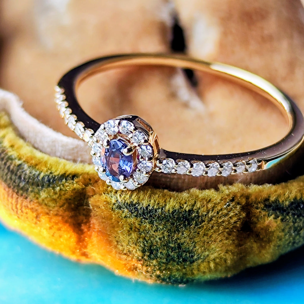 天然アレキサンドライト 0.10ct 天然ダイヤモンド 18金リング ②