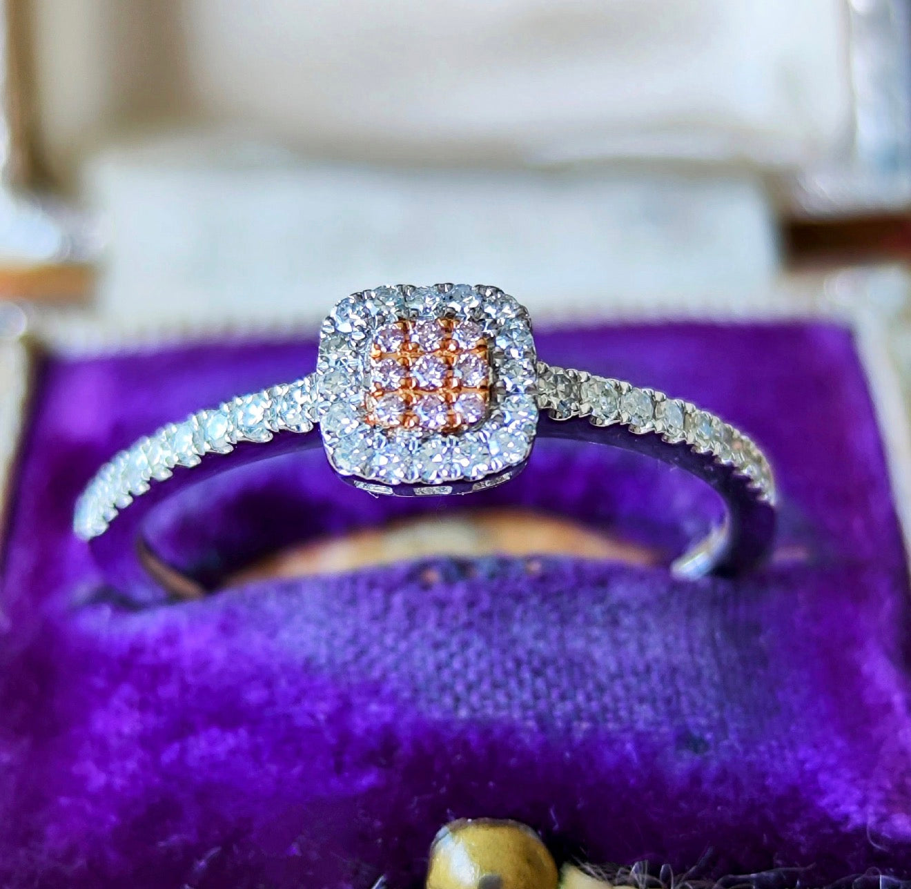 【ピンクダイヤ】天然ダイヤモンド リング