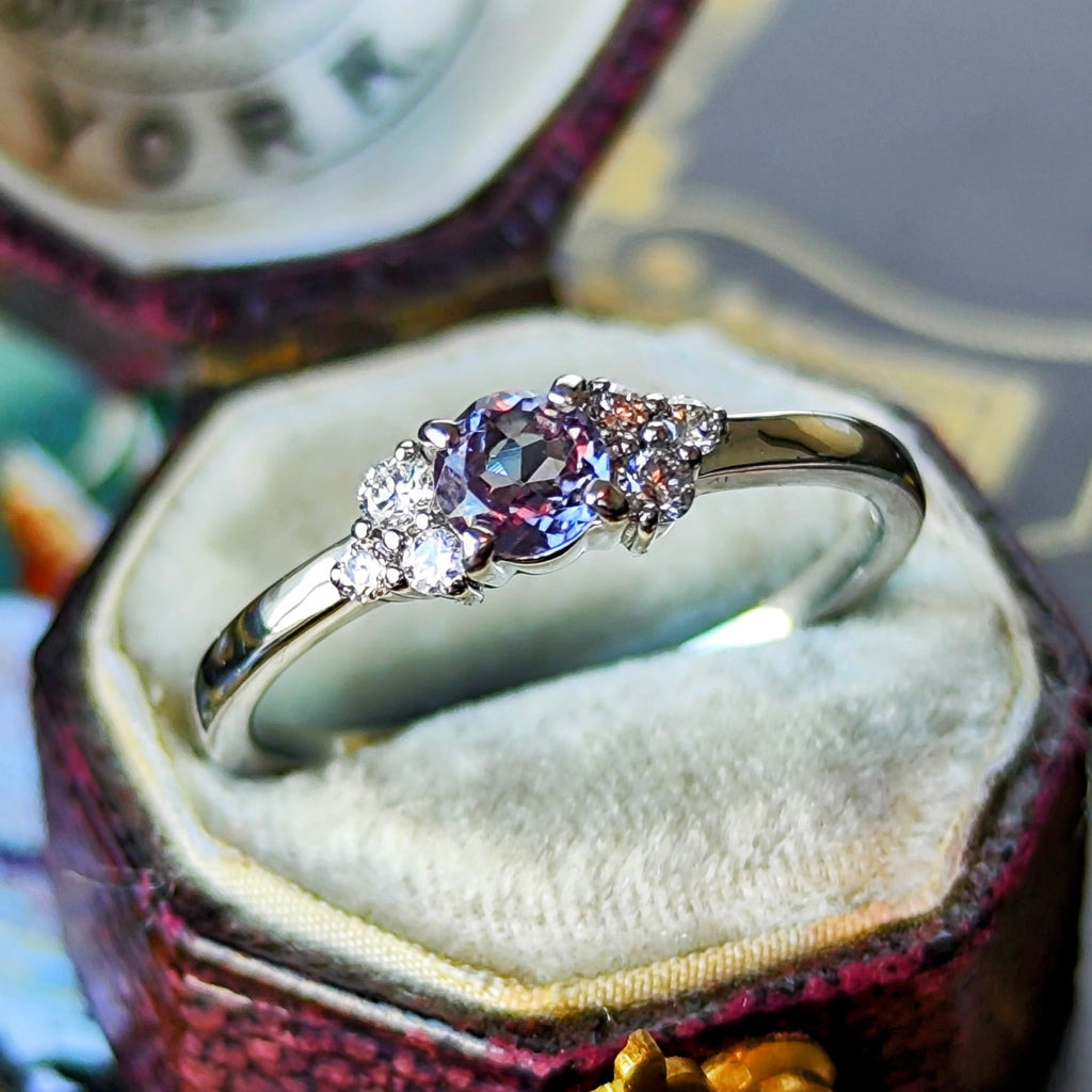 【カラーチェンジ】天然ガーネット 天然ダイヤモンド プラチナリング