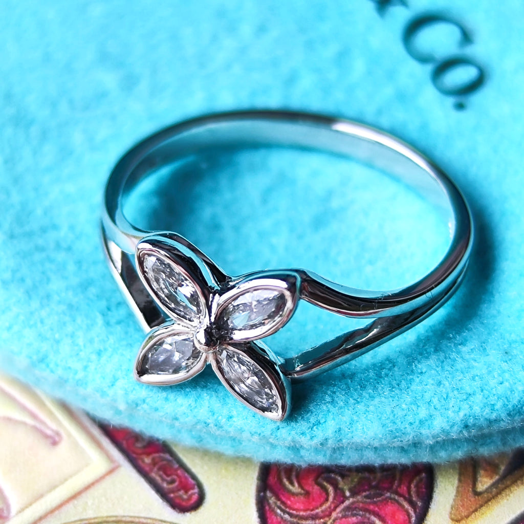 TIFFANY&Co. ティファニー ヴィクトリア ダイヤモンド プラチナリング