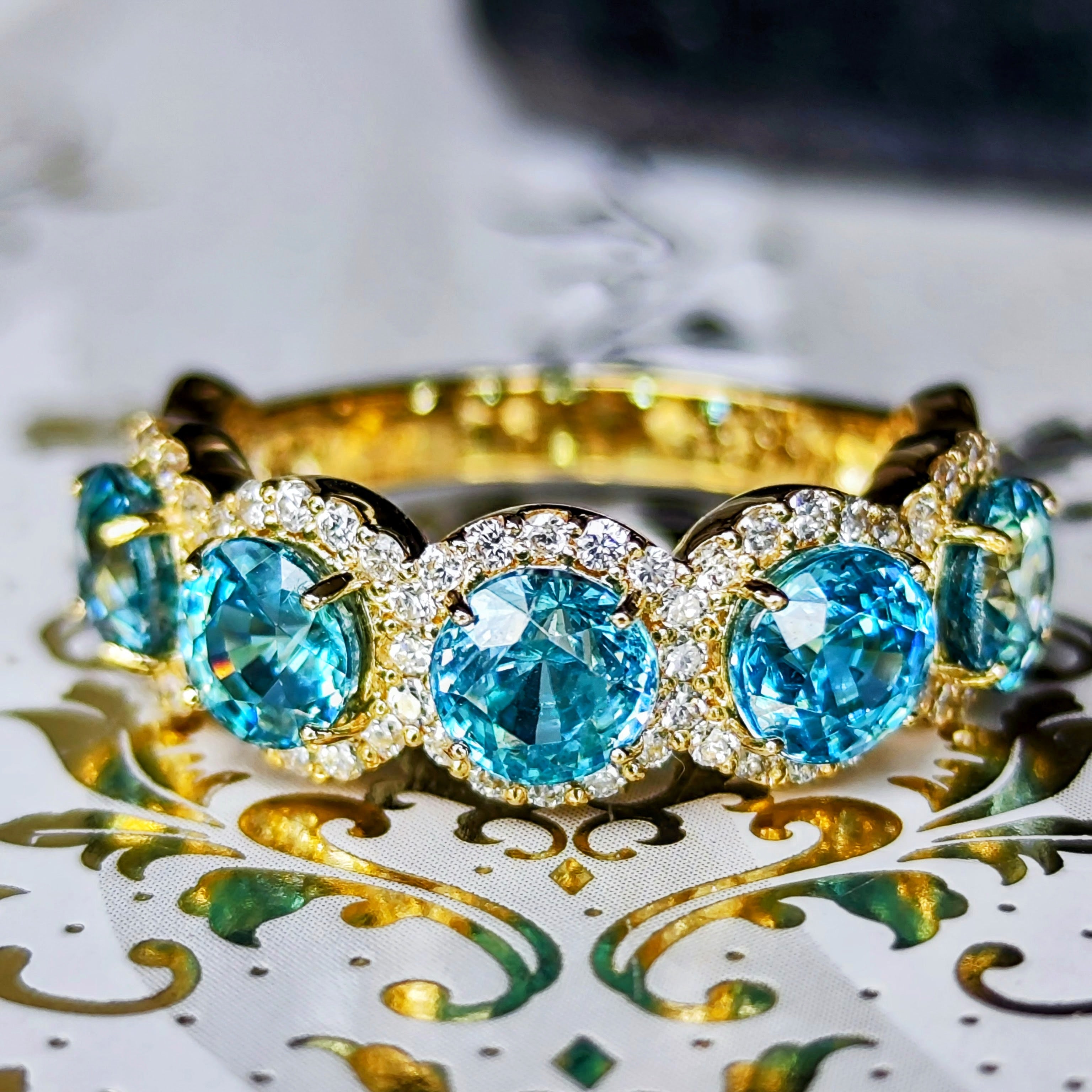 5石】天然ブルージルコン 4.24ct 天然ダイヤモンド 18金リング – Mico