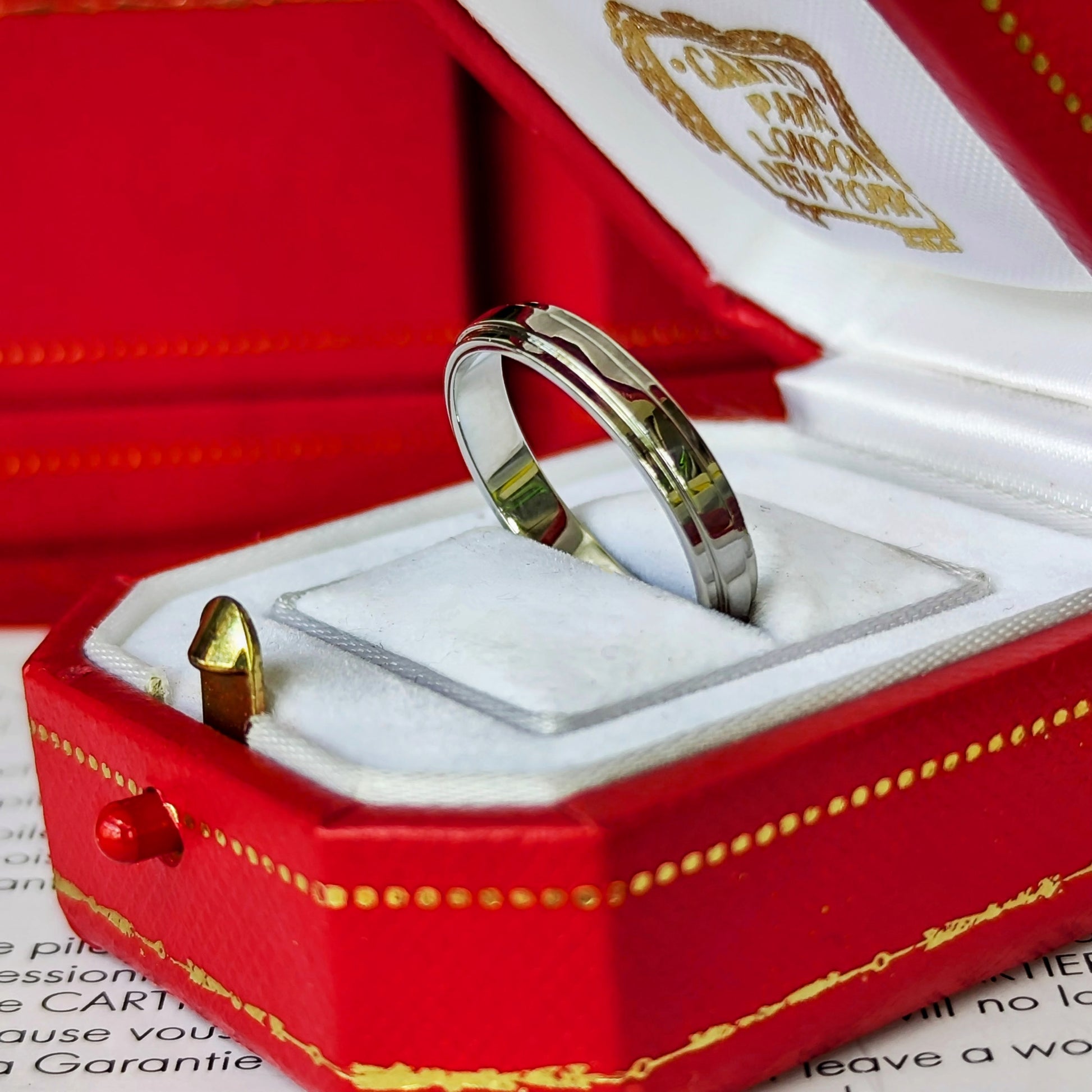 Cartier カルティエ ダムール プラチナ 56