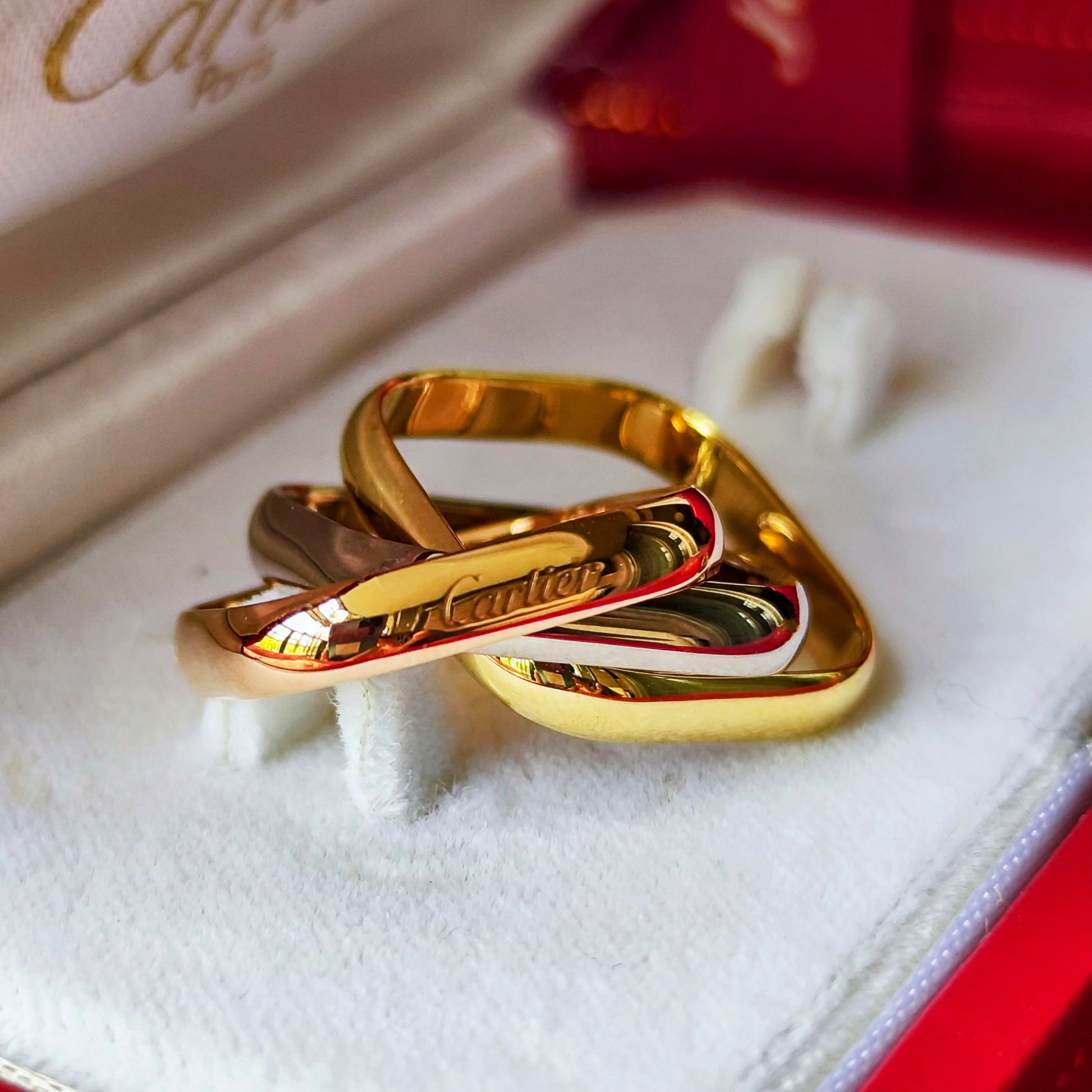 Cartier カルティエ トリニティ クッション クラシック 53