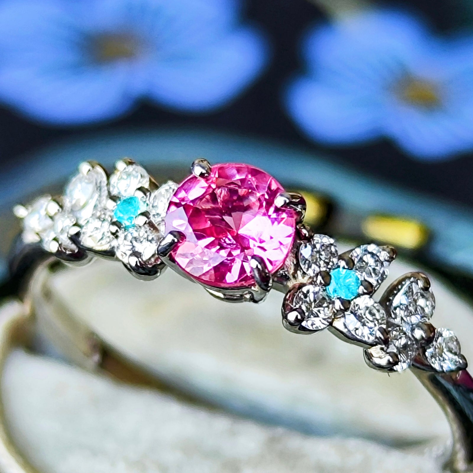 B153A054-5E69-4306-8DBE-