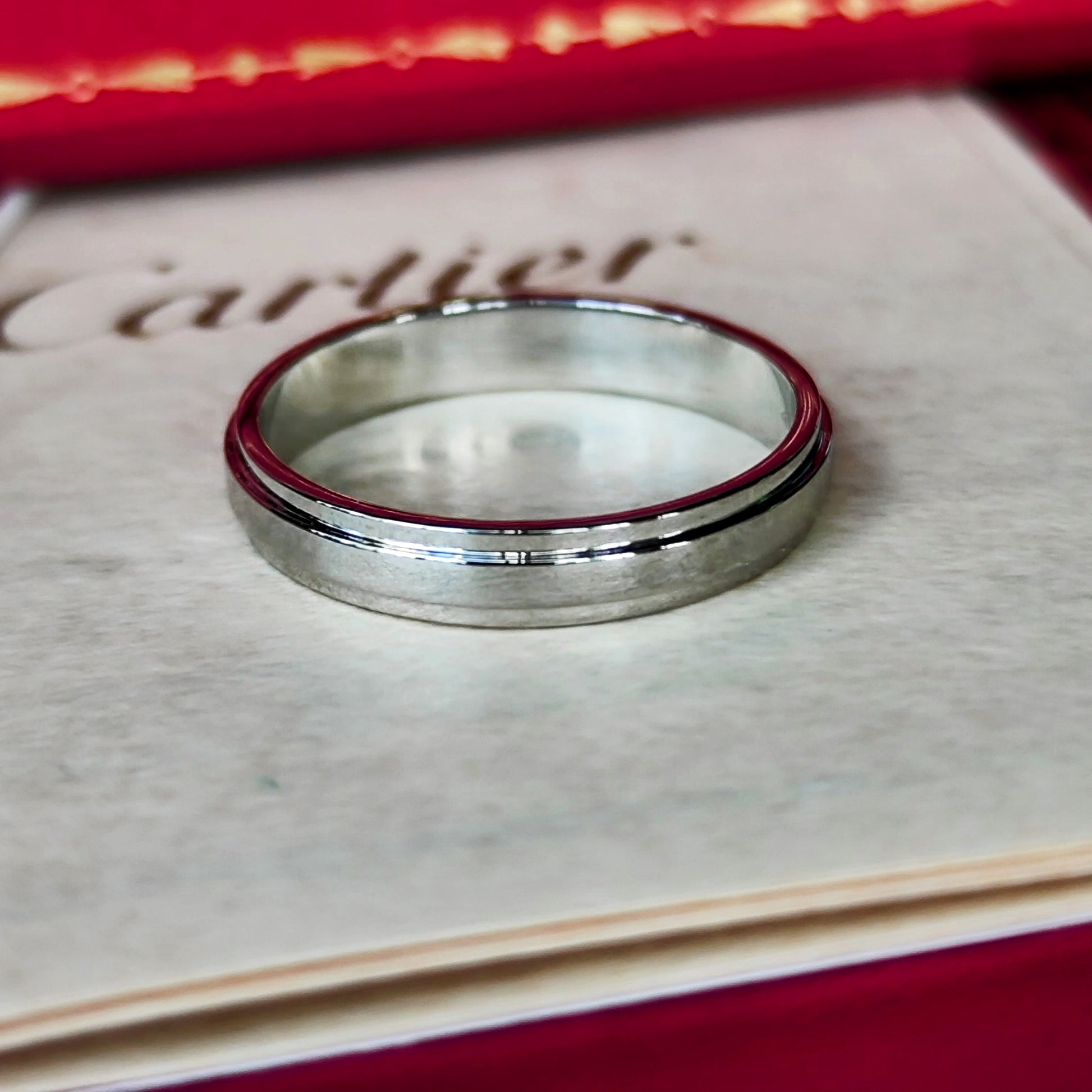 Cartier カルティエ ダムール プラチナ 56