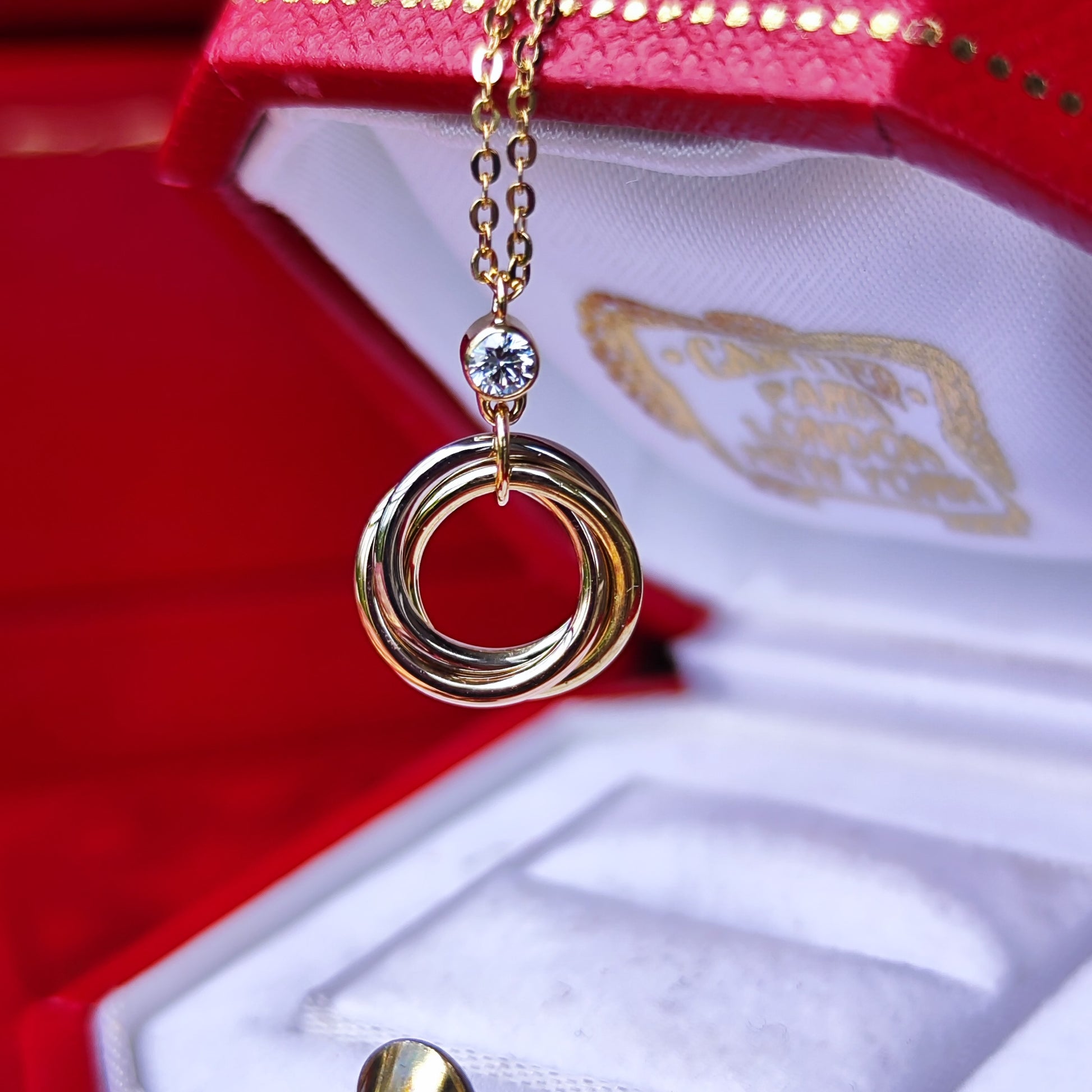 Cartier カルティエ ベビートリニティ ネックレス ダイヤモンド