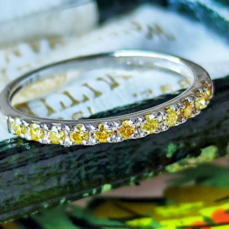 天然イエローダイヤモンド ハーフエタニティリング