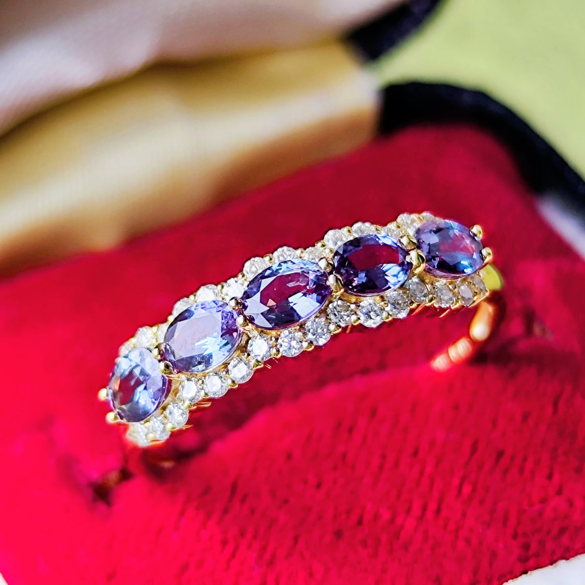 天然アレキサンドライト 0.72ct 天然ダイヤモンド 18金リング
