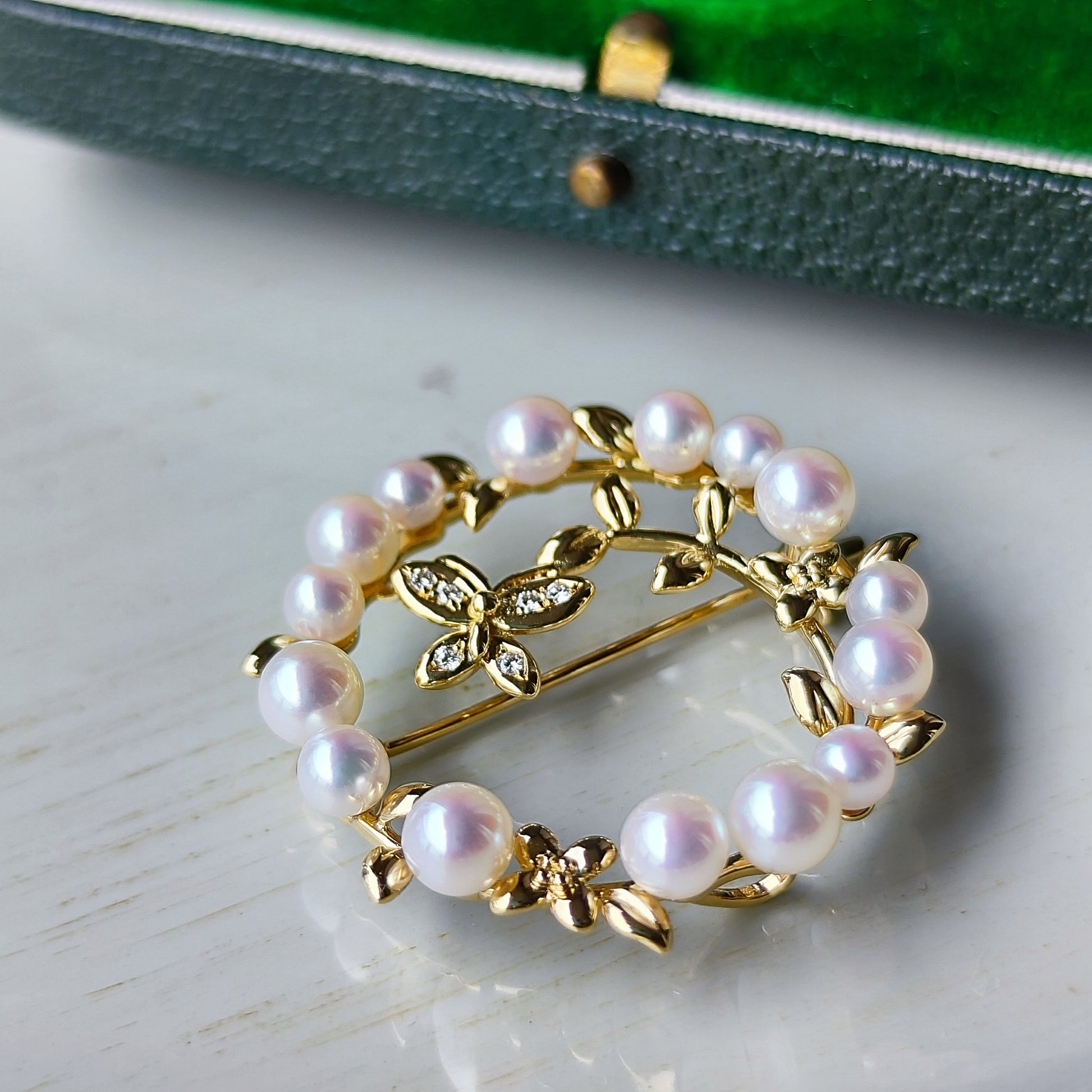 TASAKI 田崎真珠 植物と蝶々のモチーフ ブローチ