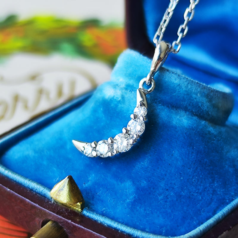 MIKIMOTO ミキモト 天然ダイヤモンド 三日月 ネックレス 18金WG