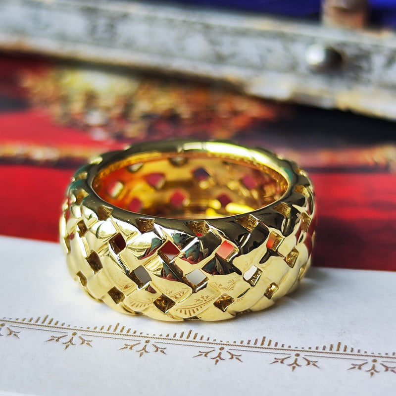 TIFFANY &Co ティファニー ミネヴァリー 18金YG