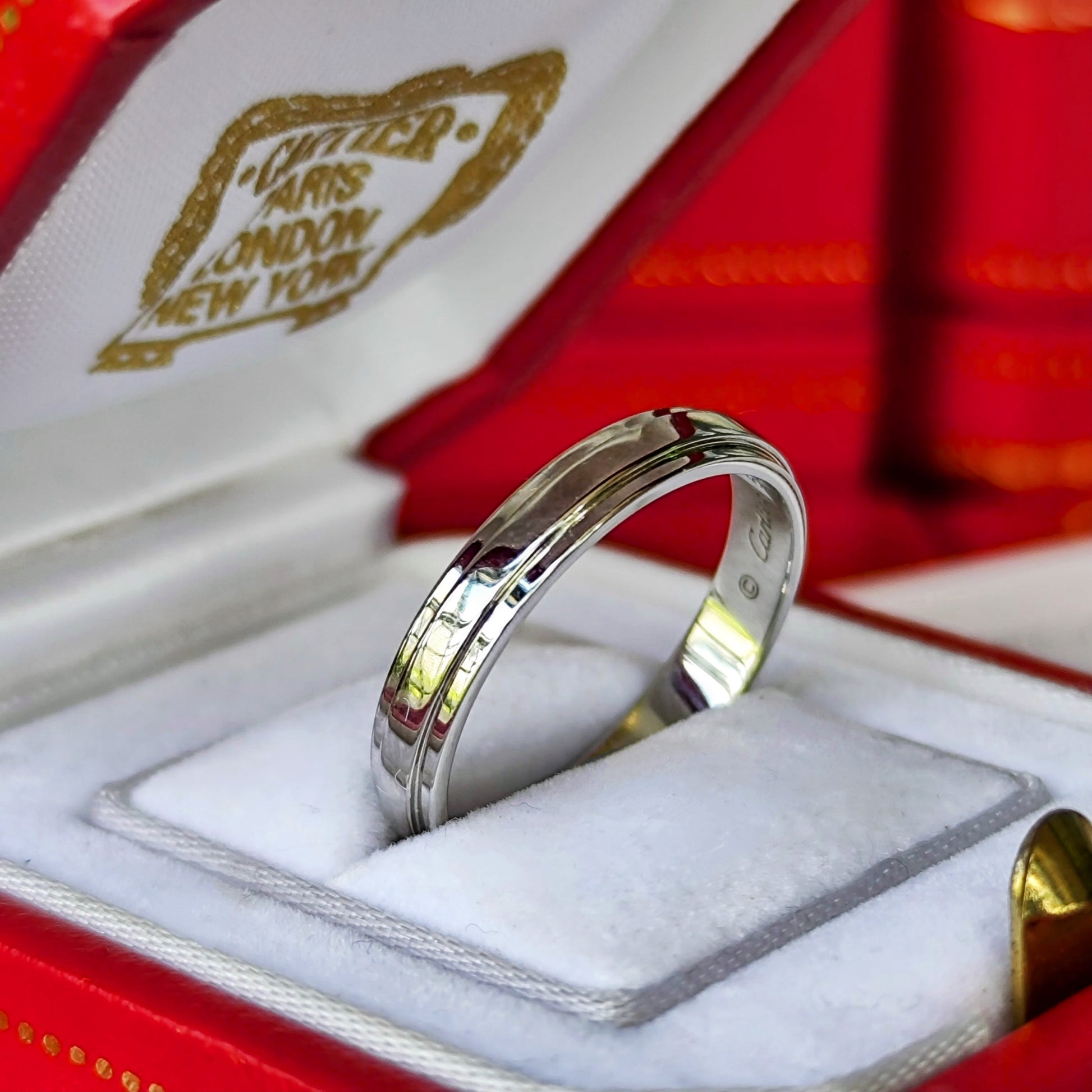 Cartier カルティエ ダムール プラチナ 56
