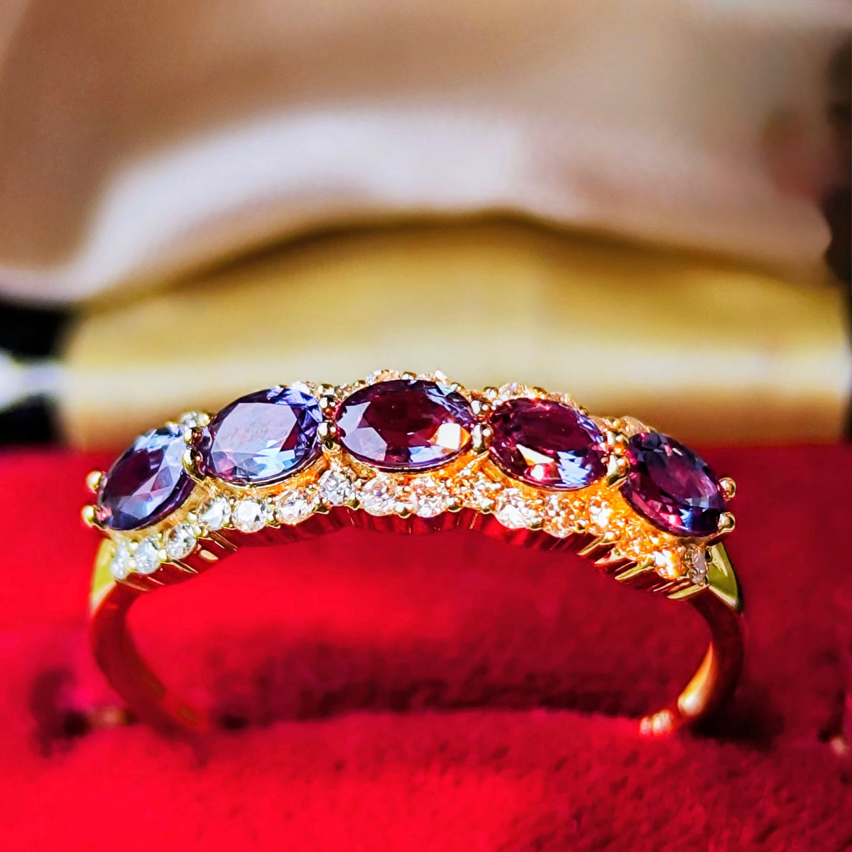 天然アレキサンドライト 0.72ct 天然ダイヤモンド 18金リング