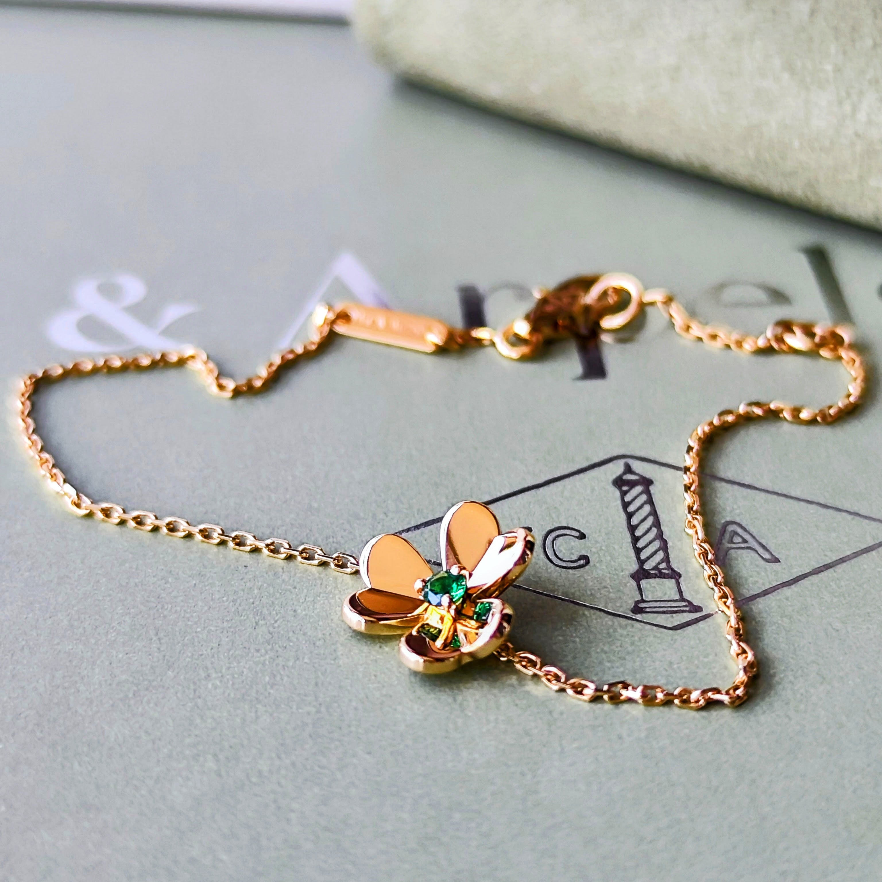 女王蜂　ブレスレット 未開封 Van Cleef & Arpels ヴァンクリーフ&アーペル フリヴォル ミニ