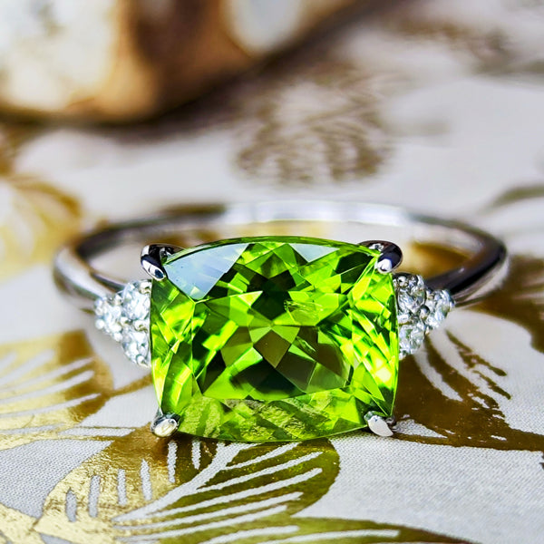 【パキスタン産】天然ペリドット 天然ダイヤモンド リング
