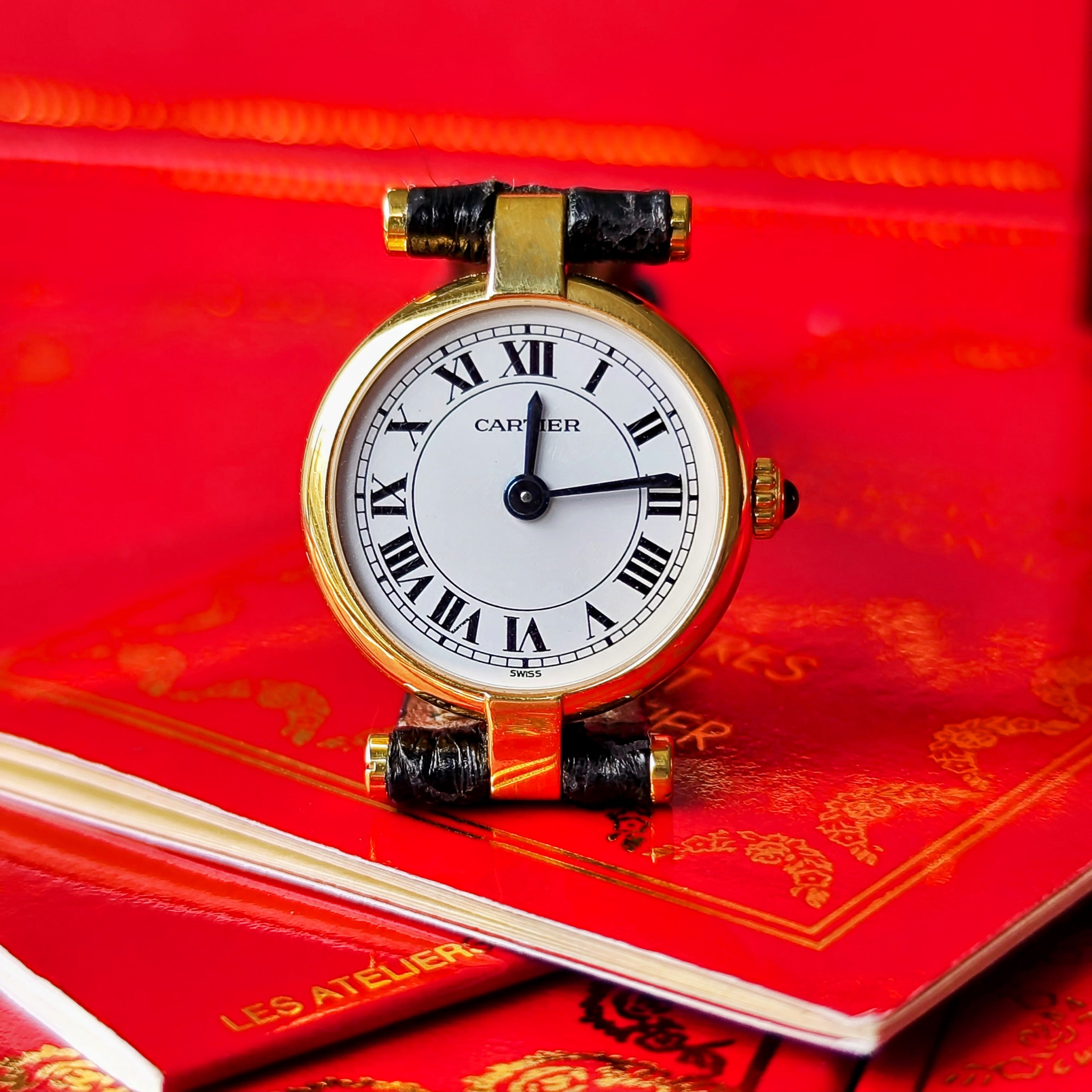 Cartier カルティエ ミニVLCヴァンドーム 18金無垢 腕時計 – Mico宝飾店