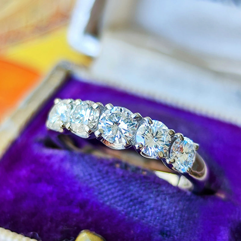 【三越百貨店】天然ダイヤモンド 1.0ct ヴィンテージリング 一文字