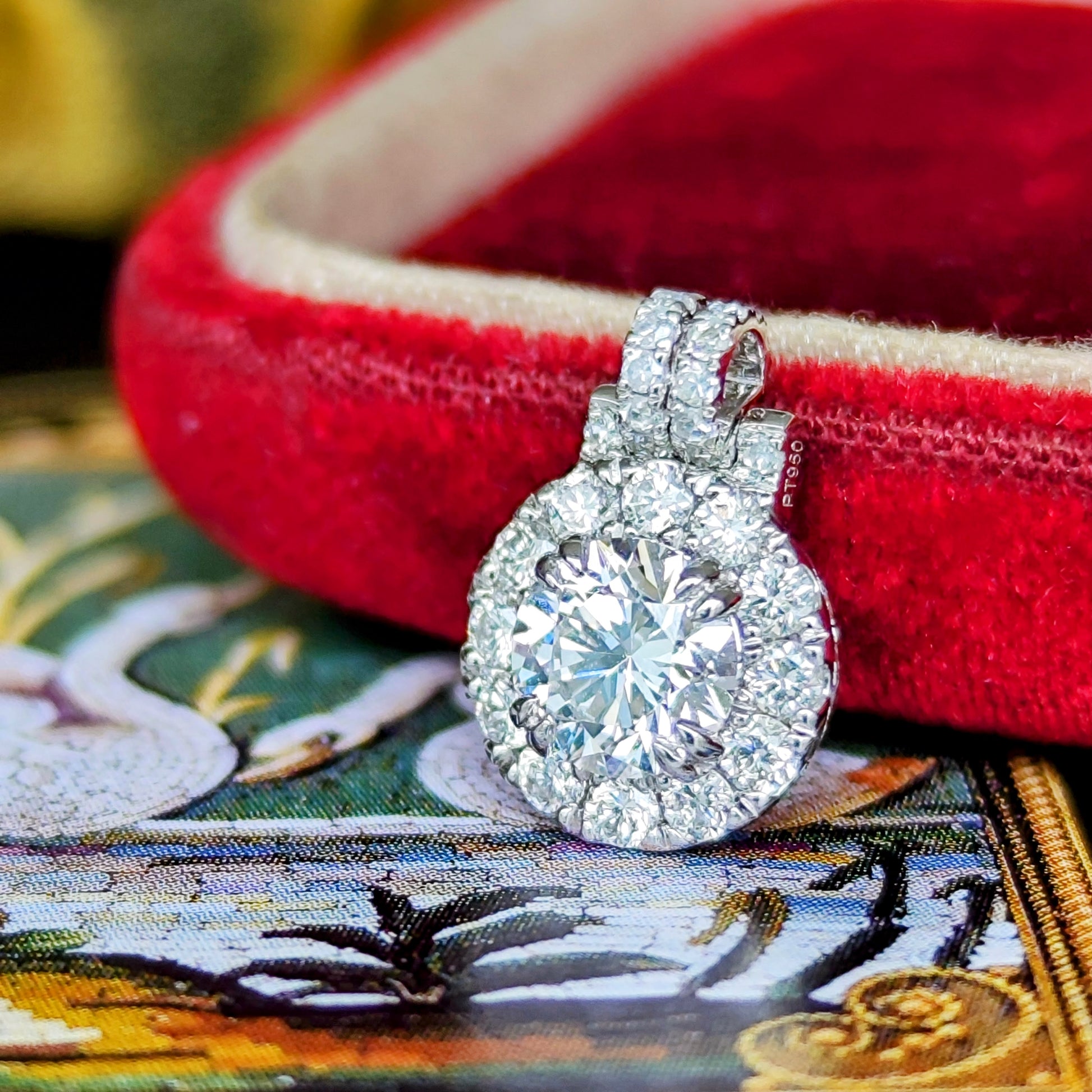 【インターナリーフローレス】天然ダイヤモンド 0.53ct プラチナ ペンダントトップ