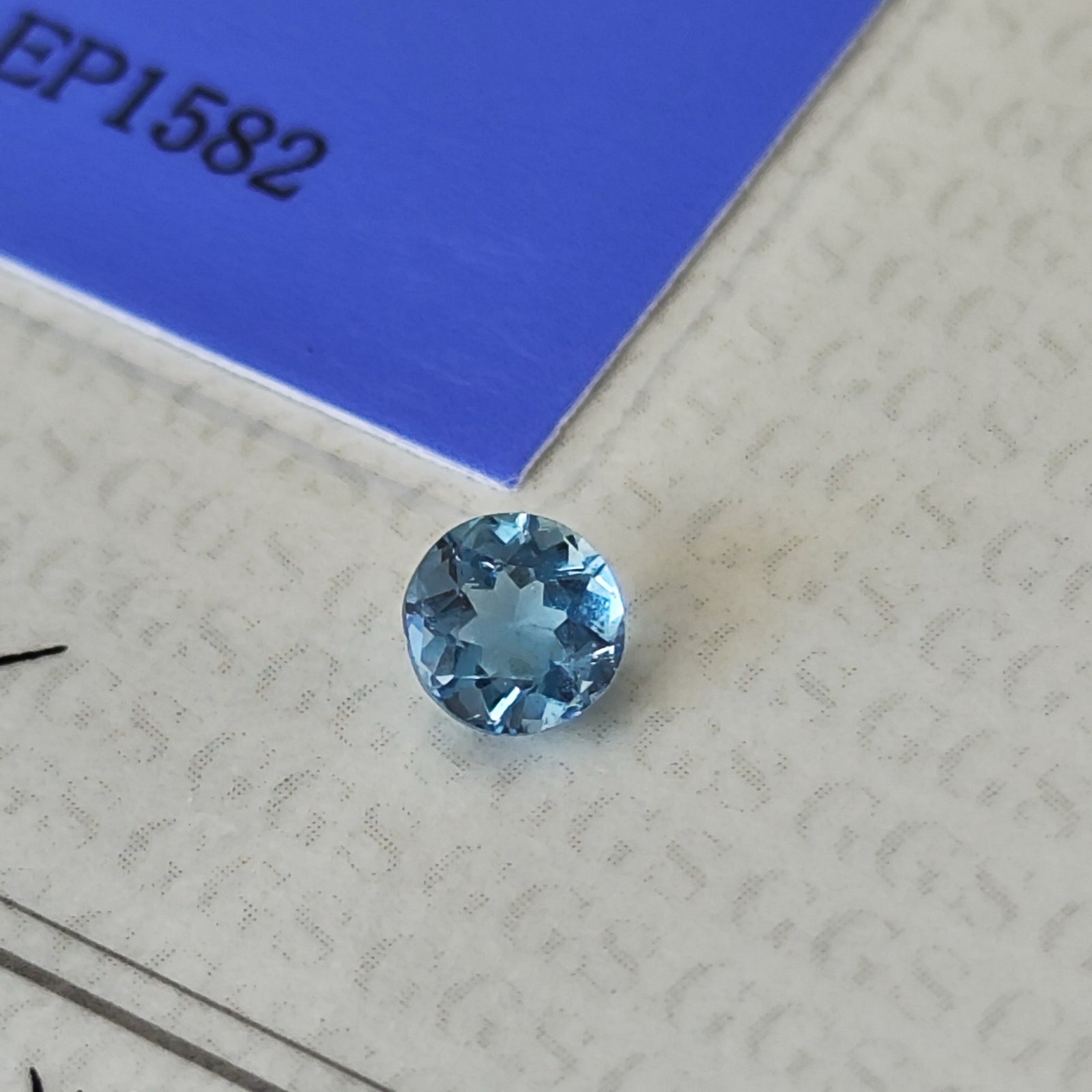 お値下げ】ルース 天然サンタマリアアクアマリン 0.335ct 鑑別書付き – Mico宝飾店