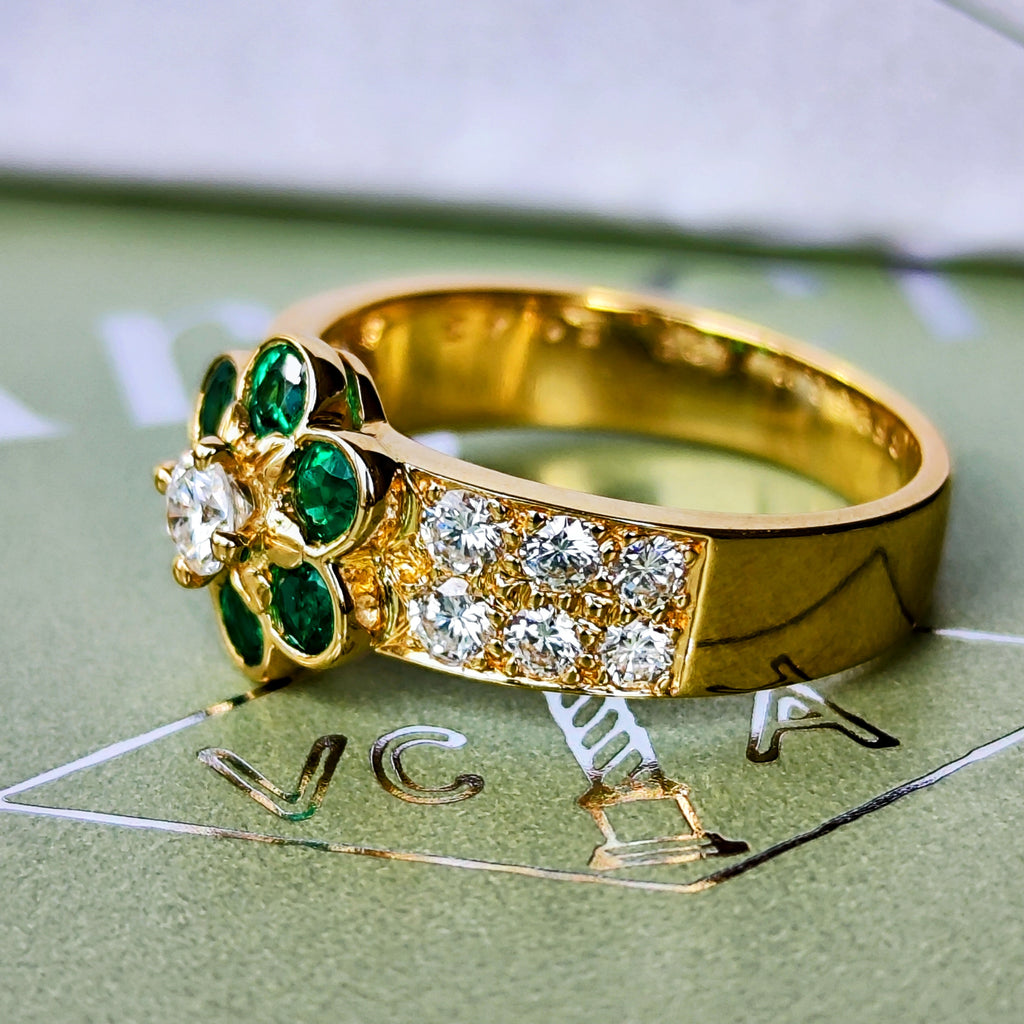 【Vintage Van Cleef & Arpels】ヴァンクリーフ&アーペル マデール エメラルド ダイヤモンド フラワーリング