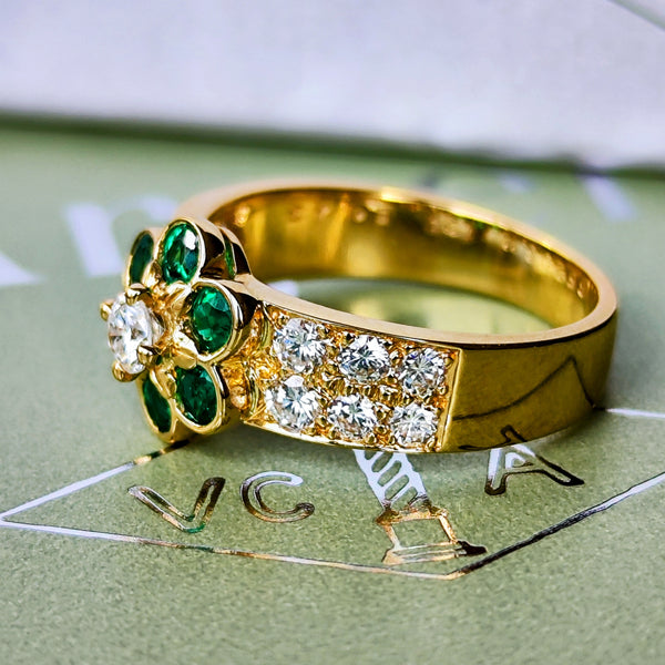 【Vintage Van Cleef & Arpels】ヴァンクリーフ&アーペル マデール エメラルド ダイヤモンド フラワーリング