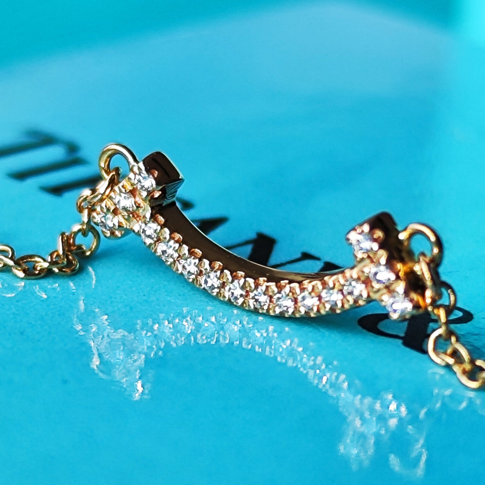 Tiffany & Co. Tスマイル　ミニ　ダイヤモンドネックレス 18k TIFFANY &Co ティファニーTスマイル ミニ ダイヤモンド 18金PG