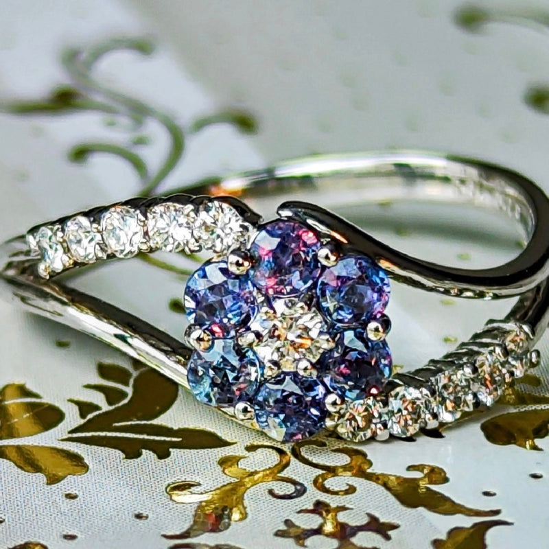 天然アレキサンドライト 天然ダイヤモンド フラワーモチーフ リング