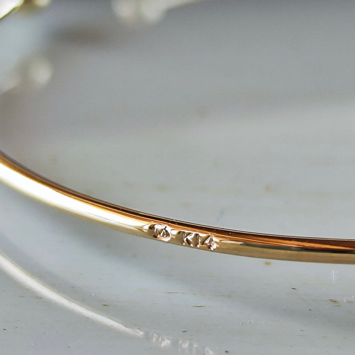 [Vintage MIKIMOTO] MIKIMOTO Akoya Pearl 14K Gold Bangle