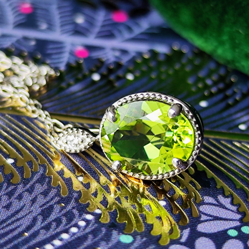 【パキスタン産】天然ペリドット 天然ダイヤモンド プラチナネックレス