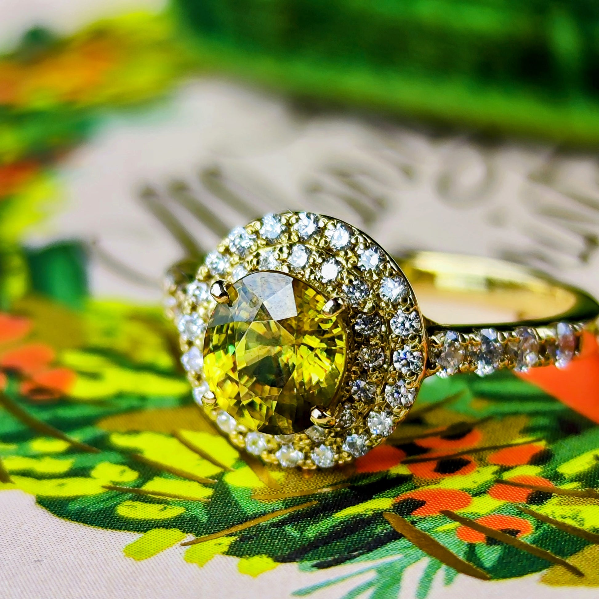 天然スフェーン 1.32ct 天然ダイヤモンド リング