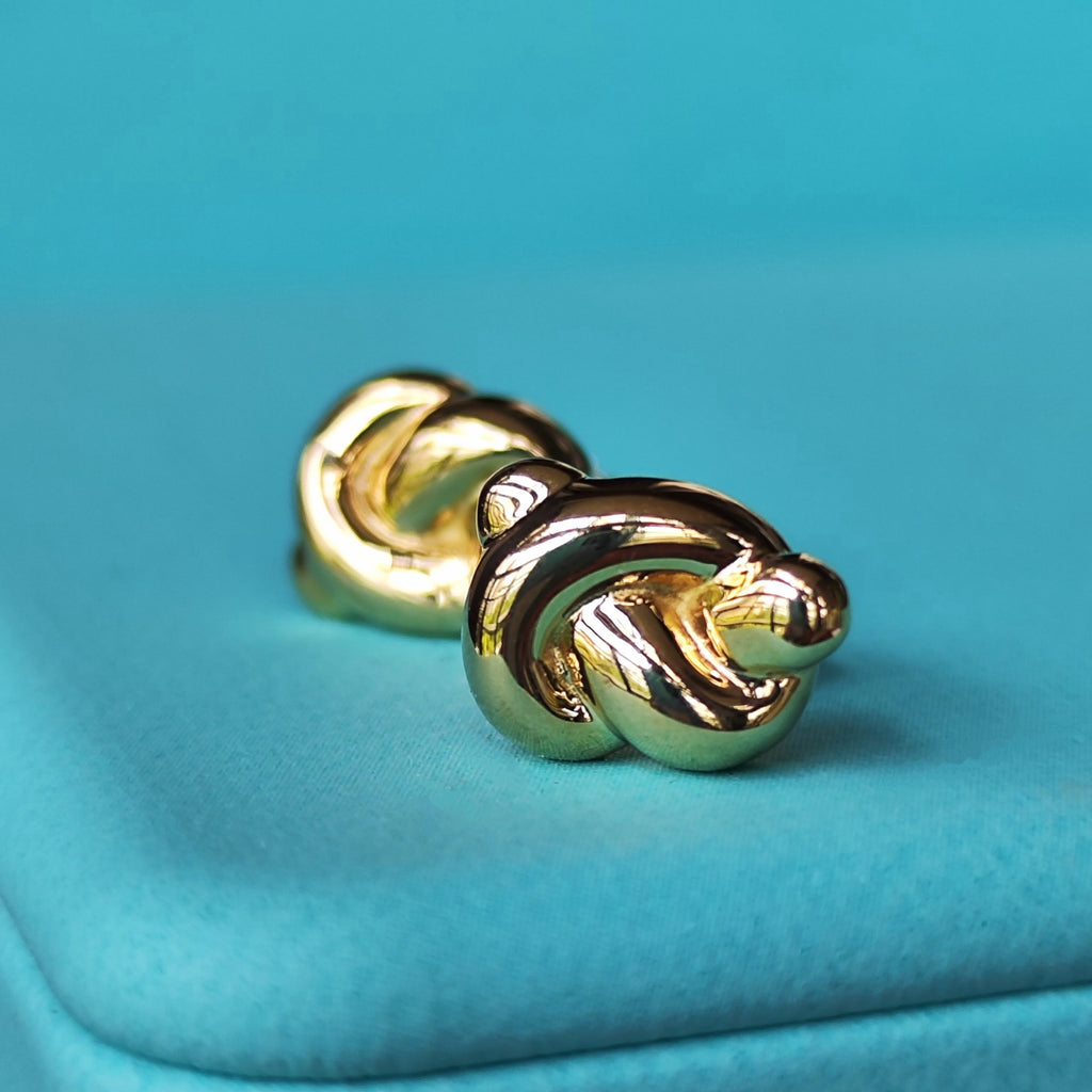 TIFFANY &Co ティファニー ノットピアス 18金YG