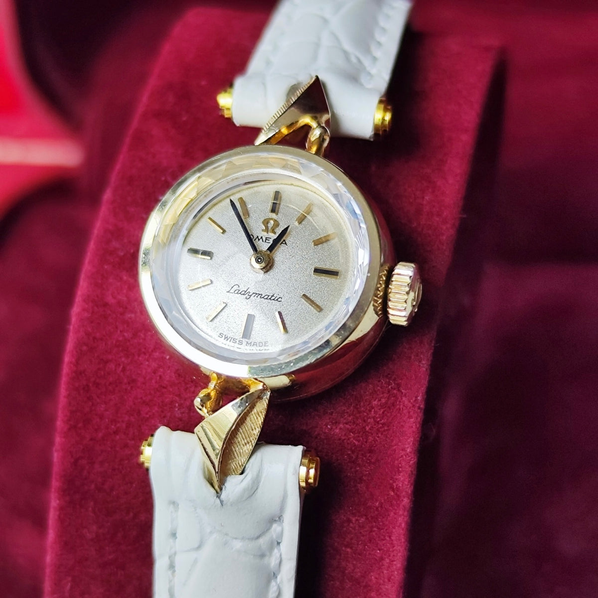 OH済み】OMEGA オメガ LADYMATIC/レディマティック14金無垢 自動巻き