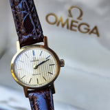 【OH済み】OMEGA オメガ Geneve ジュネーヴ ストライプ文字盤 手巻き腕時計