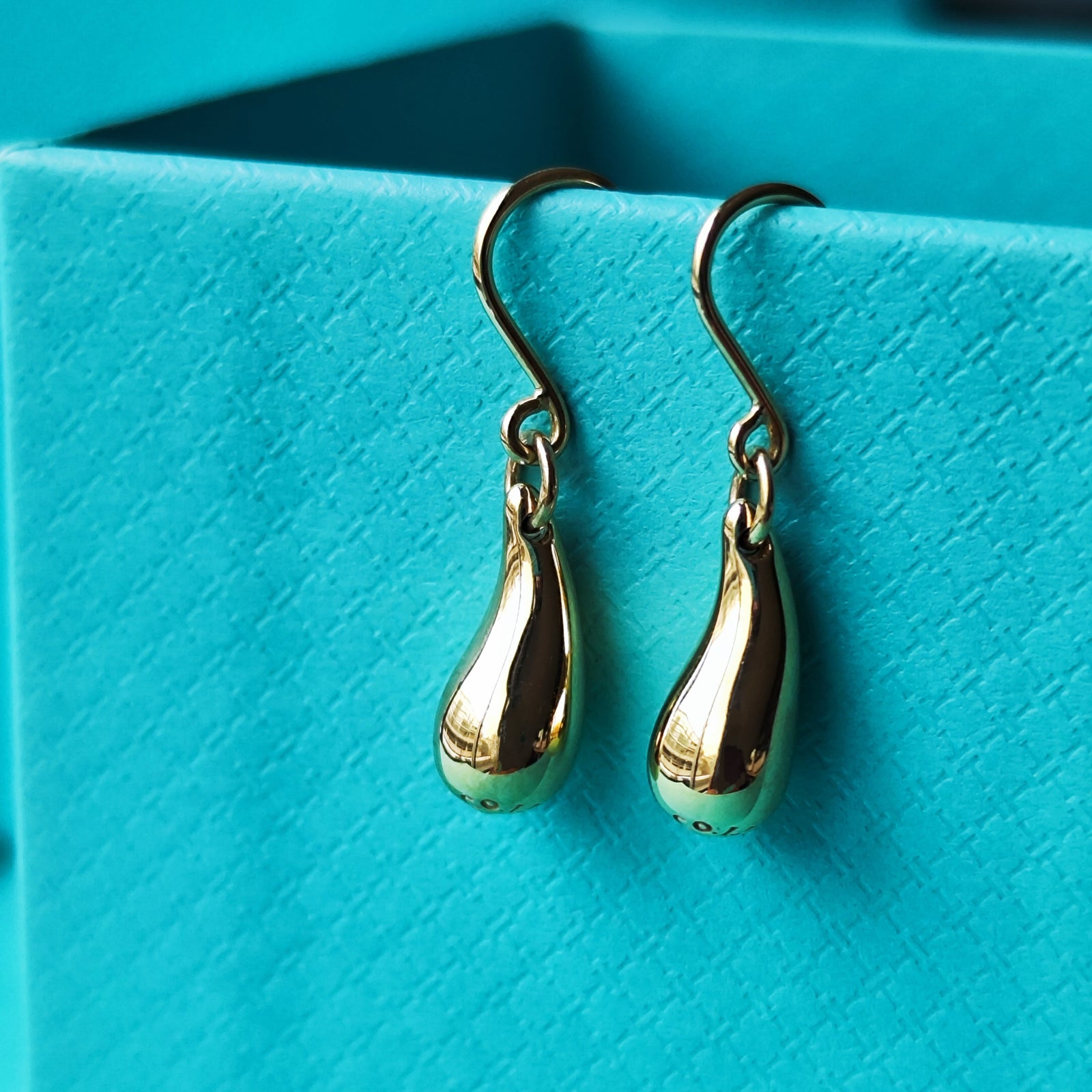 TIFFANY &Co ティファニー ティアドロップ 18金YG ピアス – Mico宝飾店