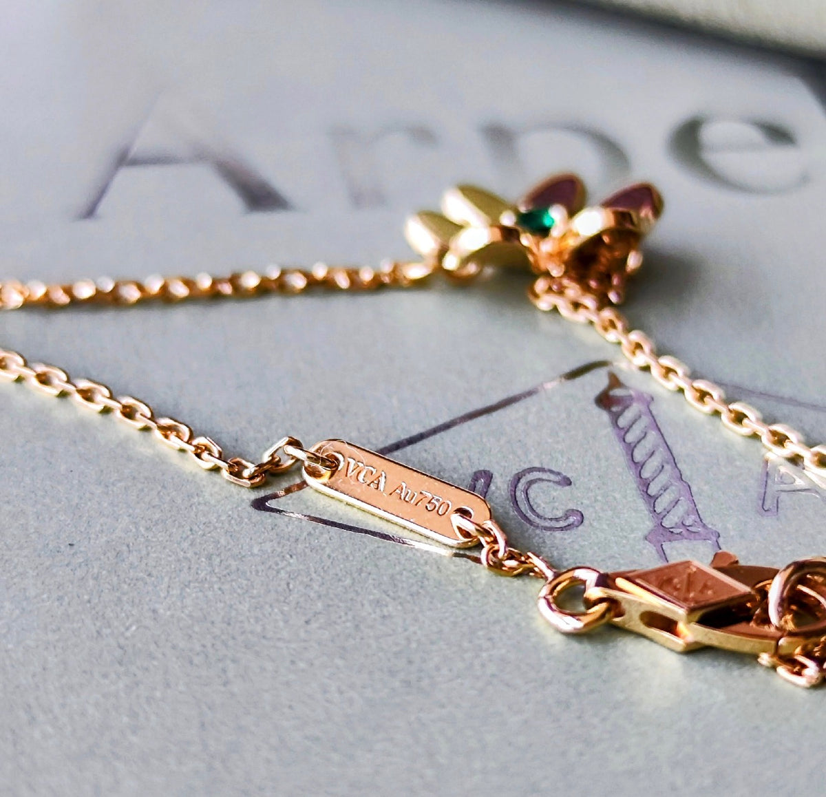 Van Cleef & Arpels ヴァンクリーフ&アーペル フリヴォル ミニ エメラルド ブレスレット