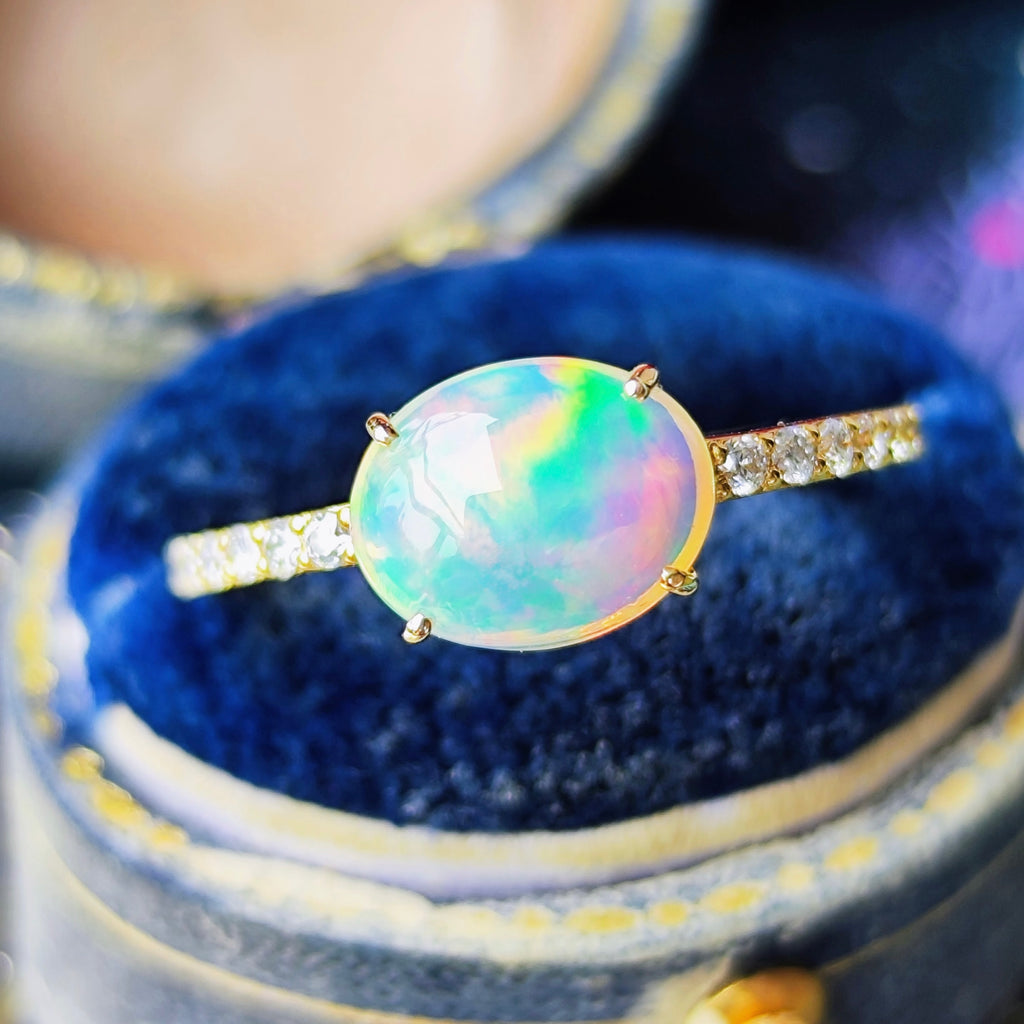 天然オパール エチオピア産 0.93ct 天然ダイヤモンド リング