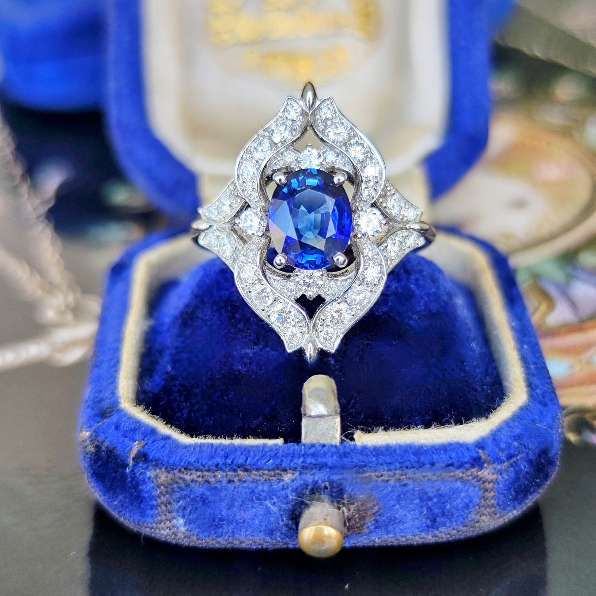 【ロイヤルブルー 大粒】天然サファイア 1.60ct 天然ダイヤモンド リング