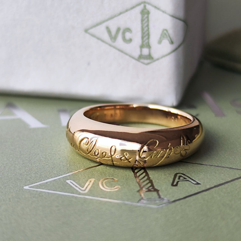 Van Cleef & Arpels ヴァンクリーフ&アーペル シニアチュールリング