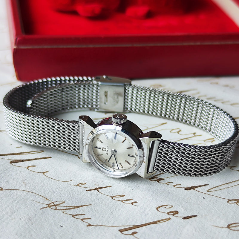 【OH済み 14金WG金無垢】OMEGA 
オメガ 手巻き腕時計
