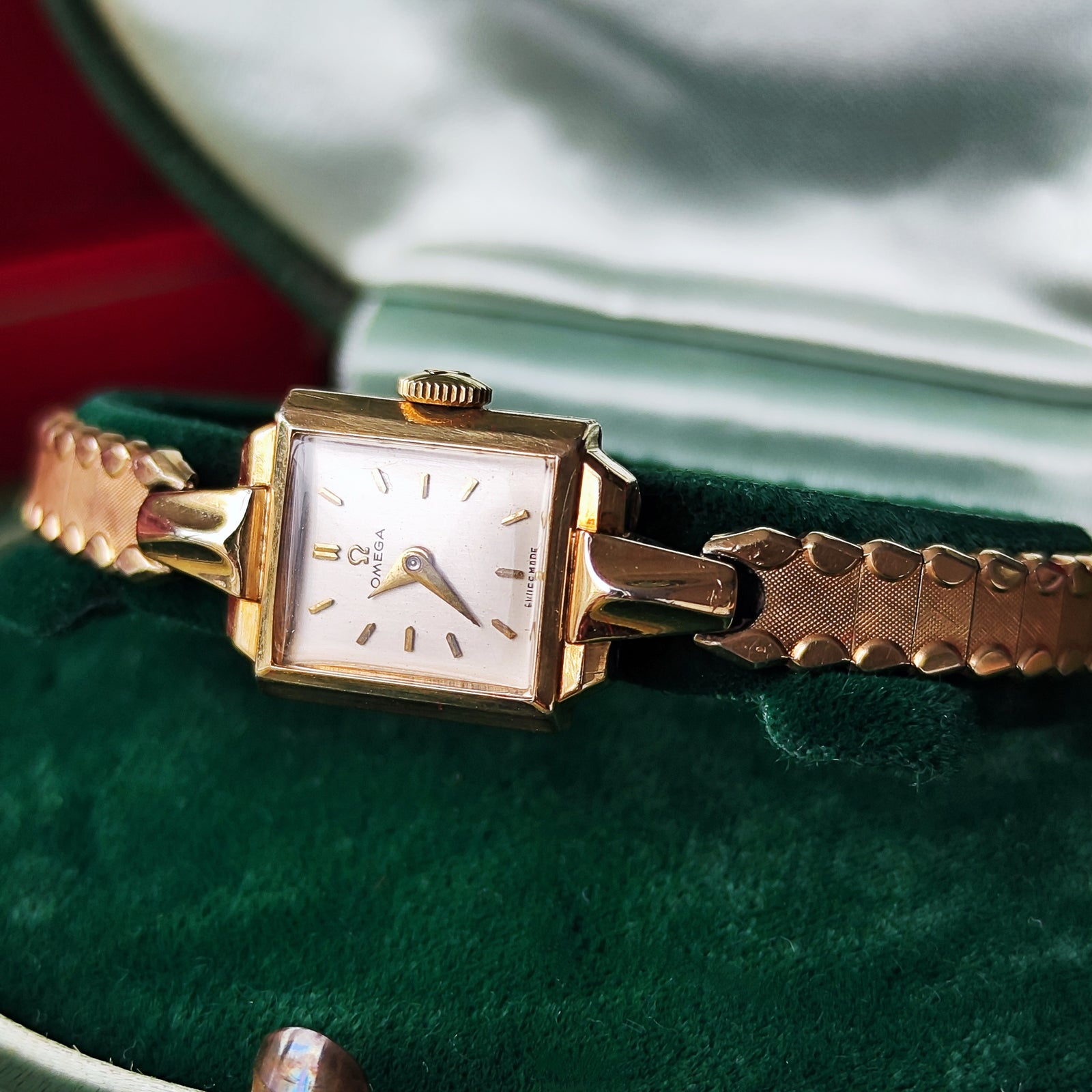 アンティーク　オメガ手巻式　ミニチュア置時計　稼働確認済み アンティーク オメガ手巻式 ミニチュア置時計 稼働確認済み