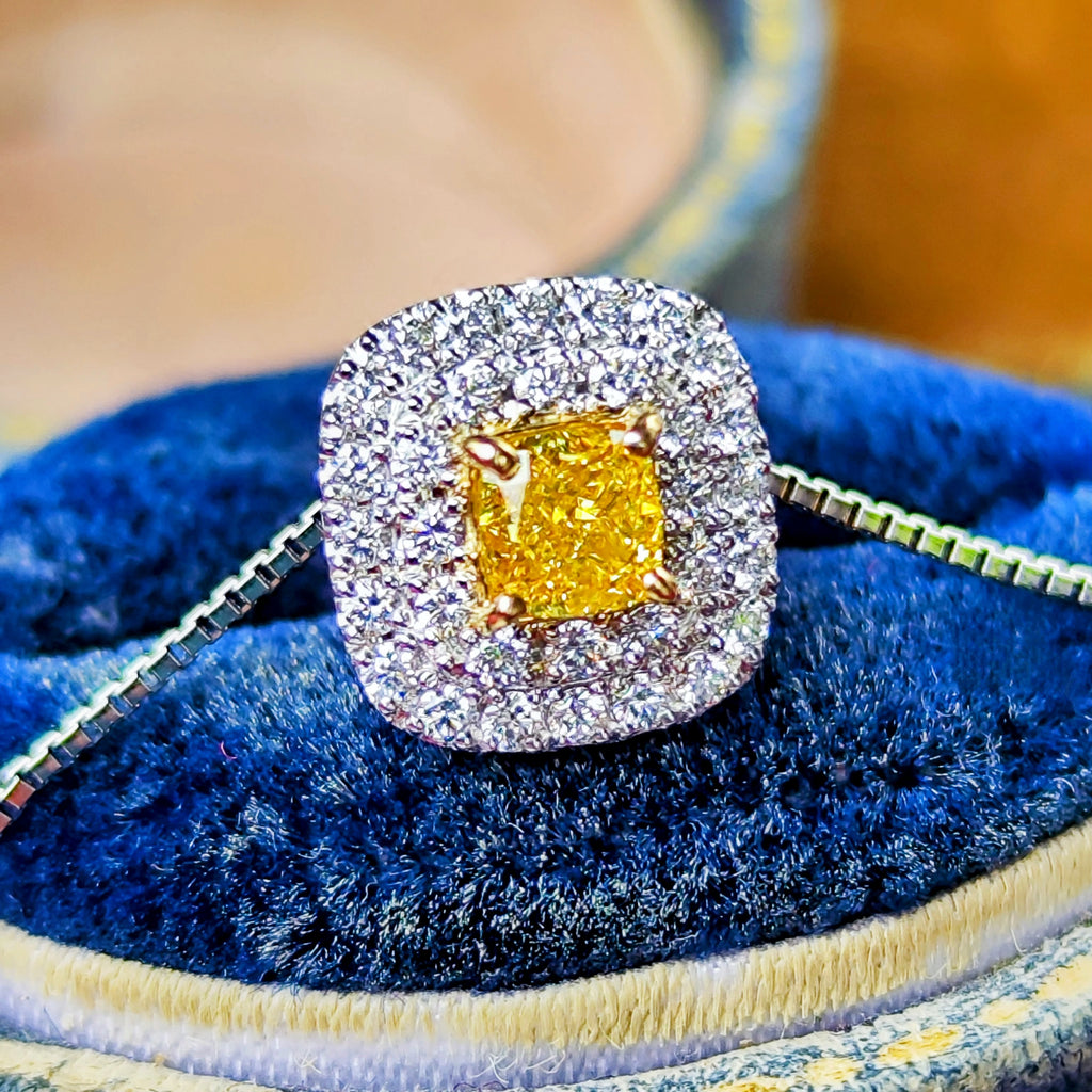 【イエローダイヤ】FANCY VIVID YELLOW VVS2 0.292ct ネックレス
